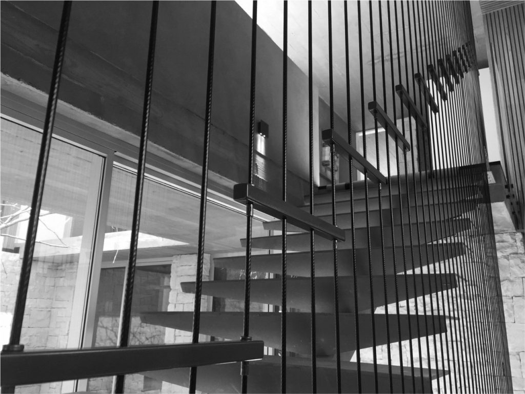 Metforce Malka Vertical stainless steel vertical wire rope balustrade, full height installation, Perth